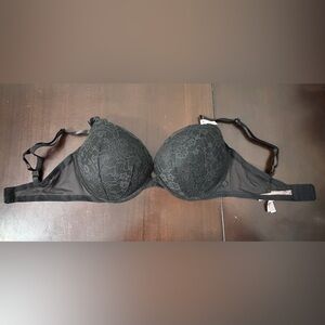 NWT Victoria’s Secret Black Lace Push Up Bra 36DD
